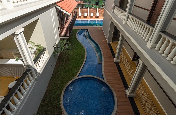 Swimming pool at The Foothills